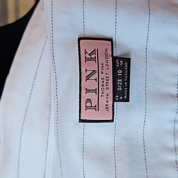 Thomas PINK Tailored Fit with French Cuff - Picture 9 of 9